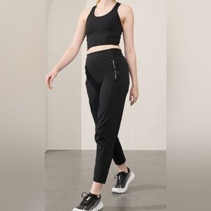 ATHLETA Trekkie North High Rise Jogger BLACK 2 Petite Brand NEW